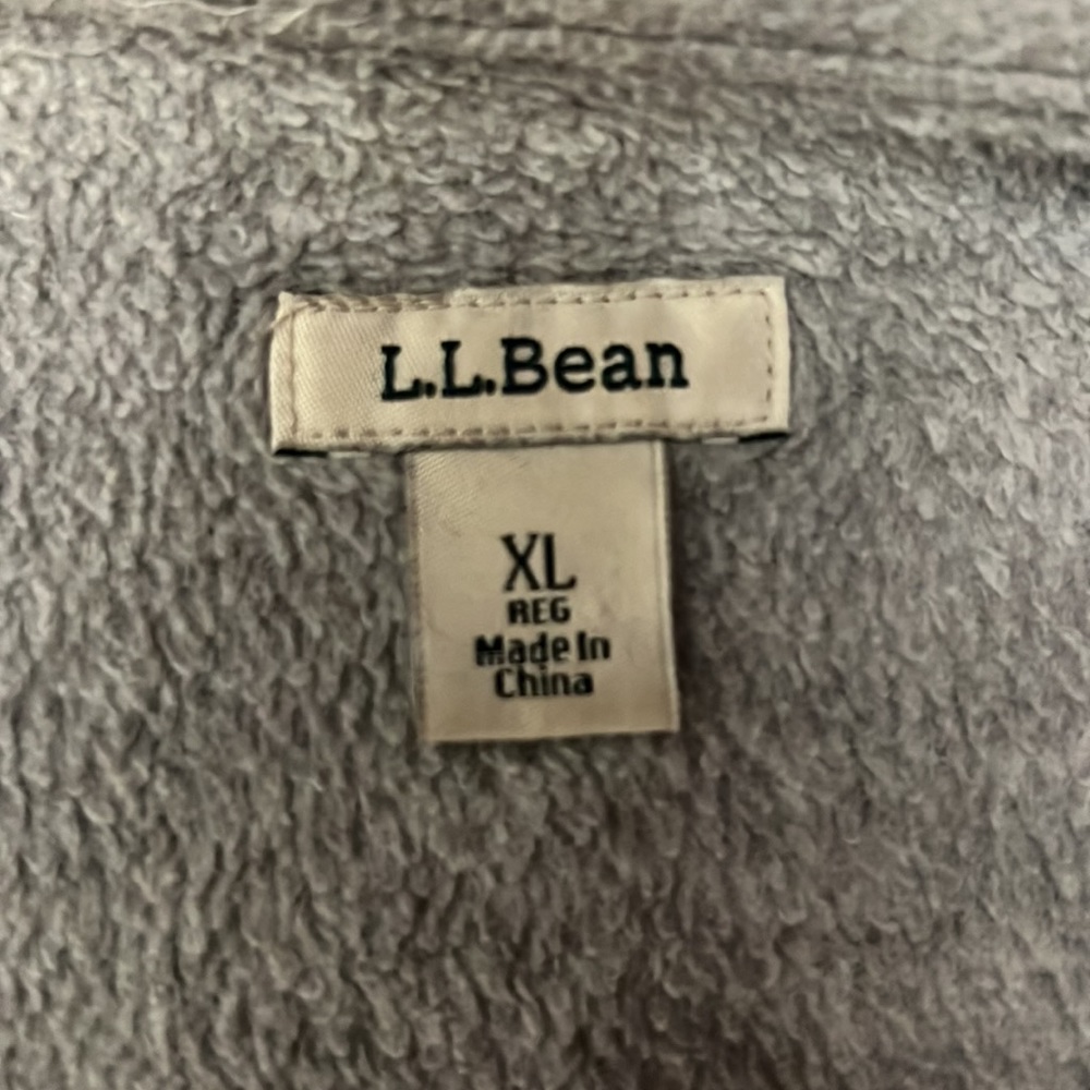 EUC LL Bean Blue and White Plaid Fleece Lined Flannel with Snap Closure - Picture 3 of 4